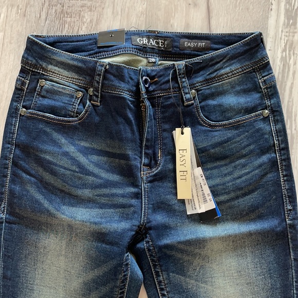 Jeans - Picture 2 of 3